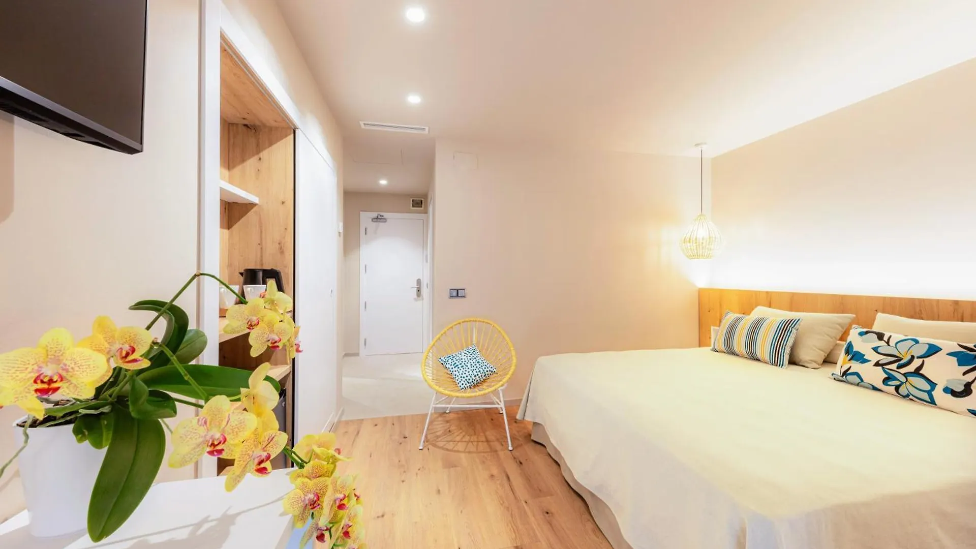Hotel Maritim Roses 4*,  Spain